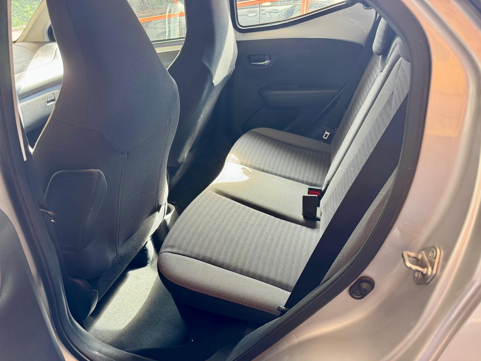 TOYOTA Aygo 1.0 VVT-i Trend X-shift-image-9