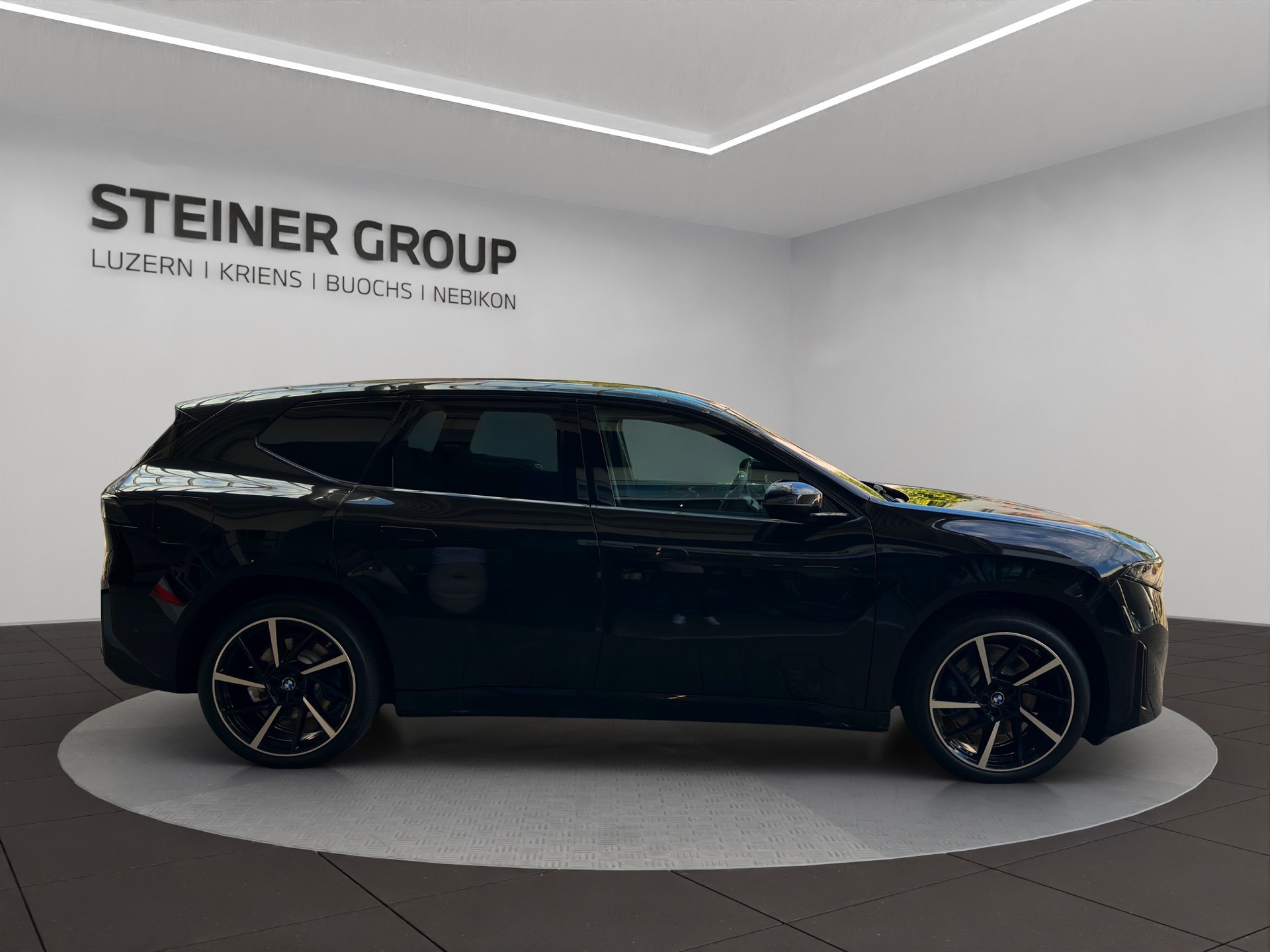 BMW iX3 40 M Sport-image-3