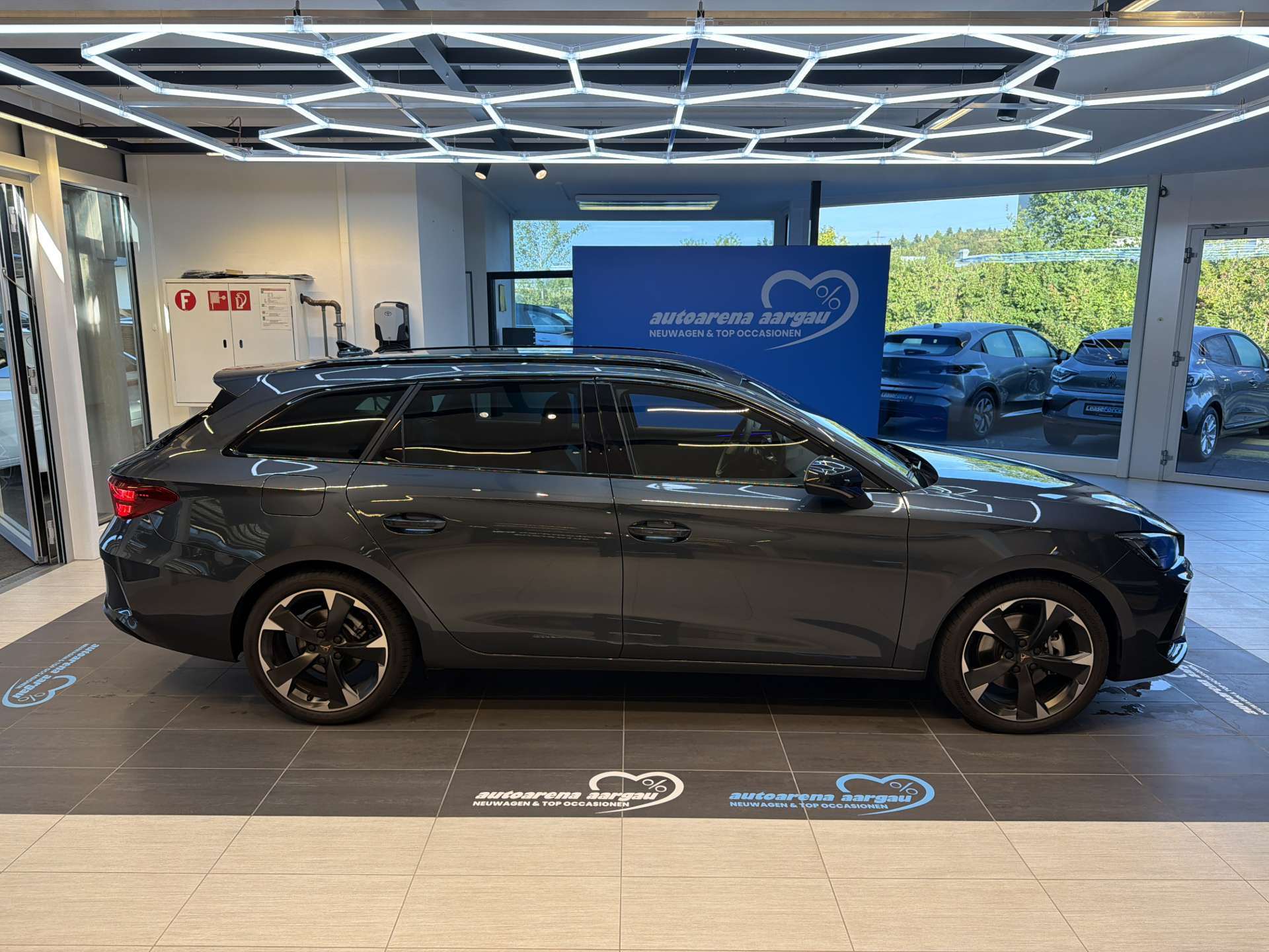 CUPRA LEON ST 2.0 TDi DSG-Automat-image-11