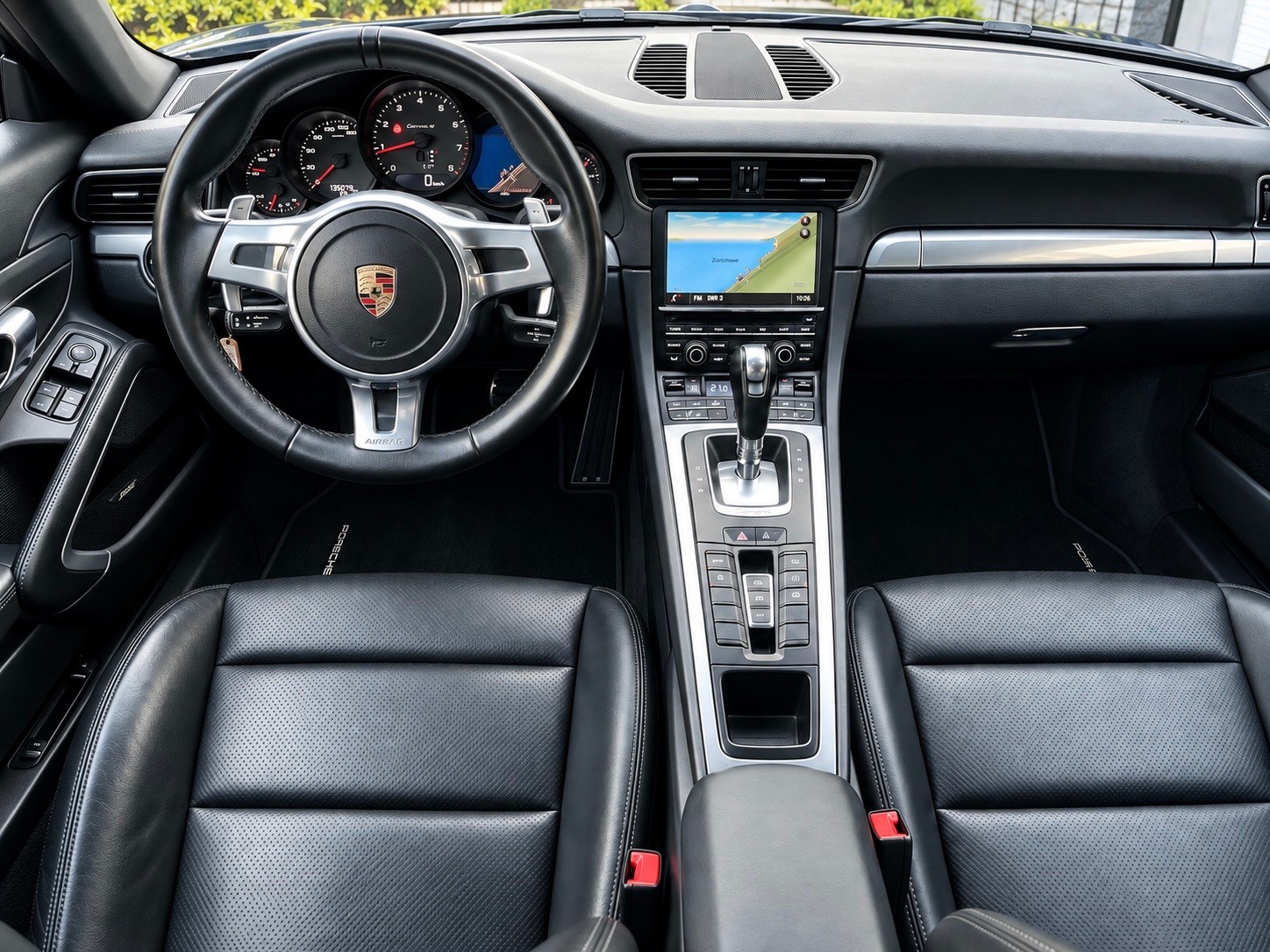 PORSCHE 911 Carrera 4 PDK-image-5