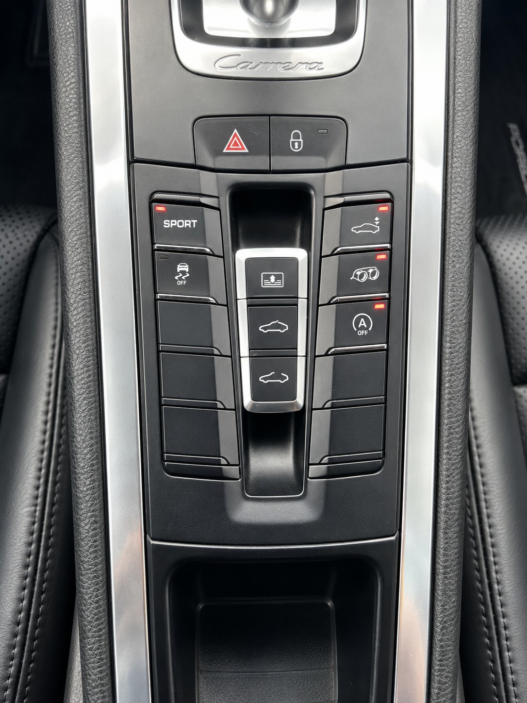 PORSCHE 911 Carrera 4 PDK-image-9