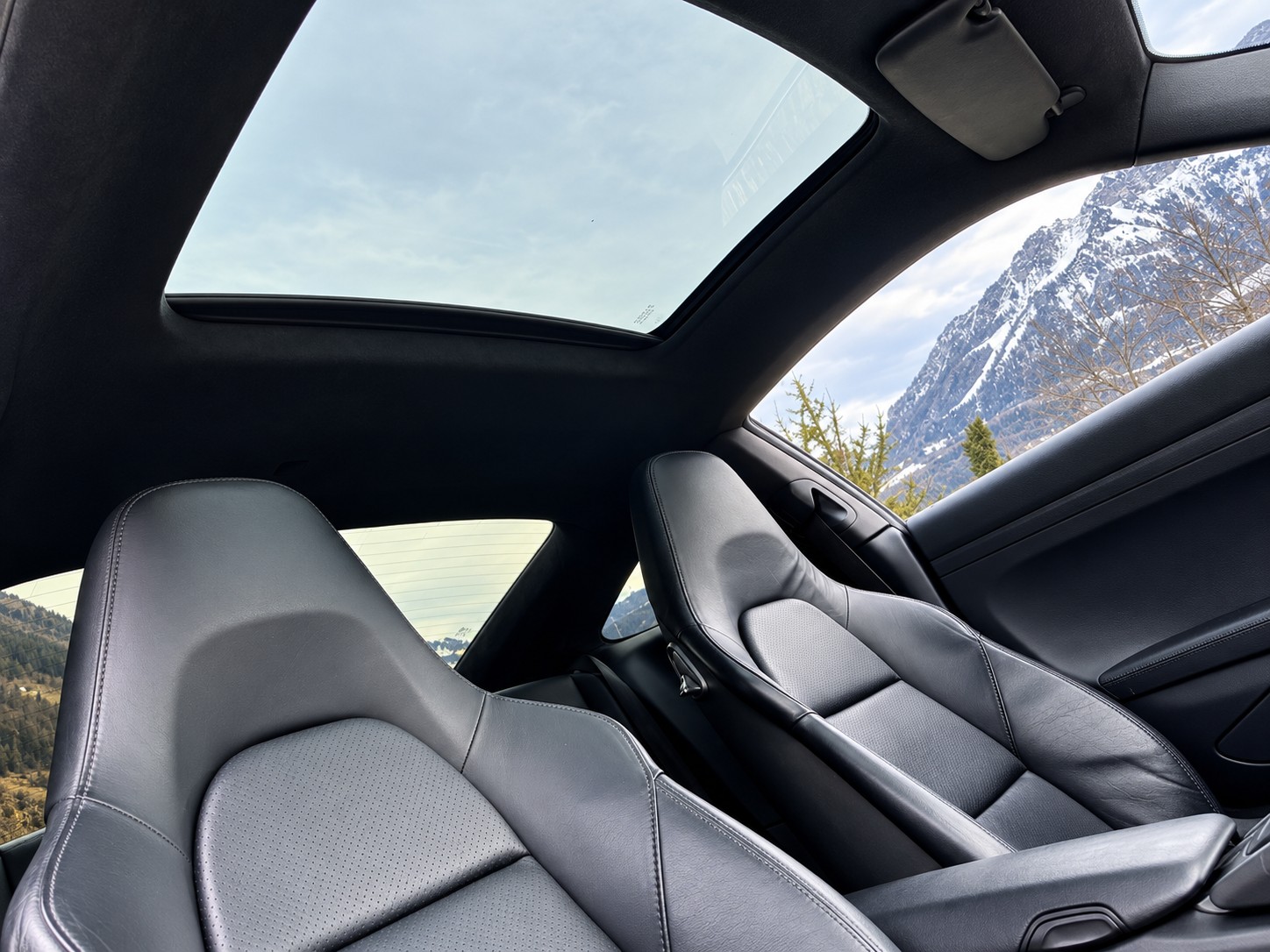 PORSCHE 911 Carrera 4 PDK-image-10