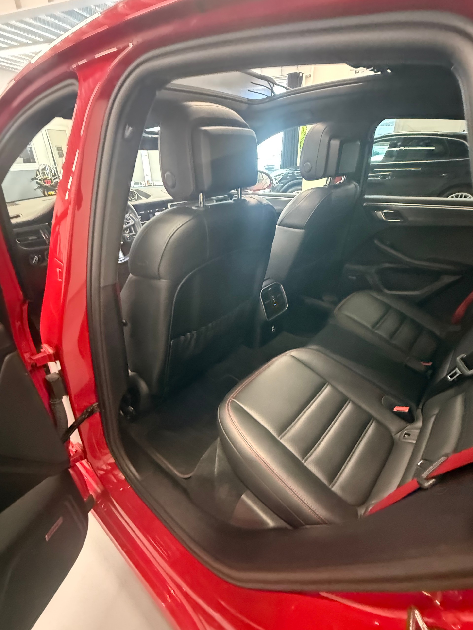 PORSCHE Macan GTS PDK Approved Garantie-image-17