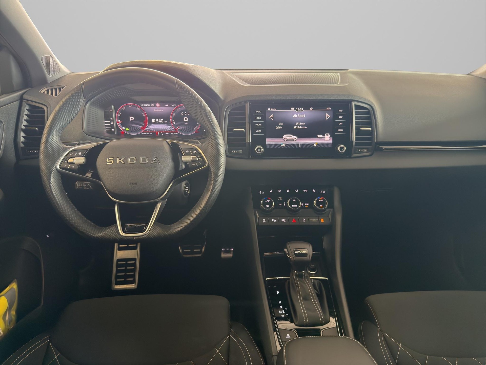 SKODA Karoq 1.5 TSI SportLine DSG-image-12