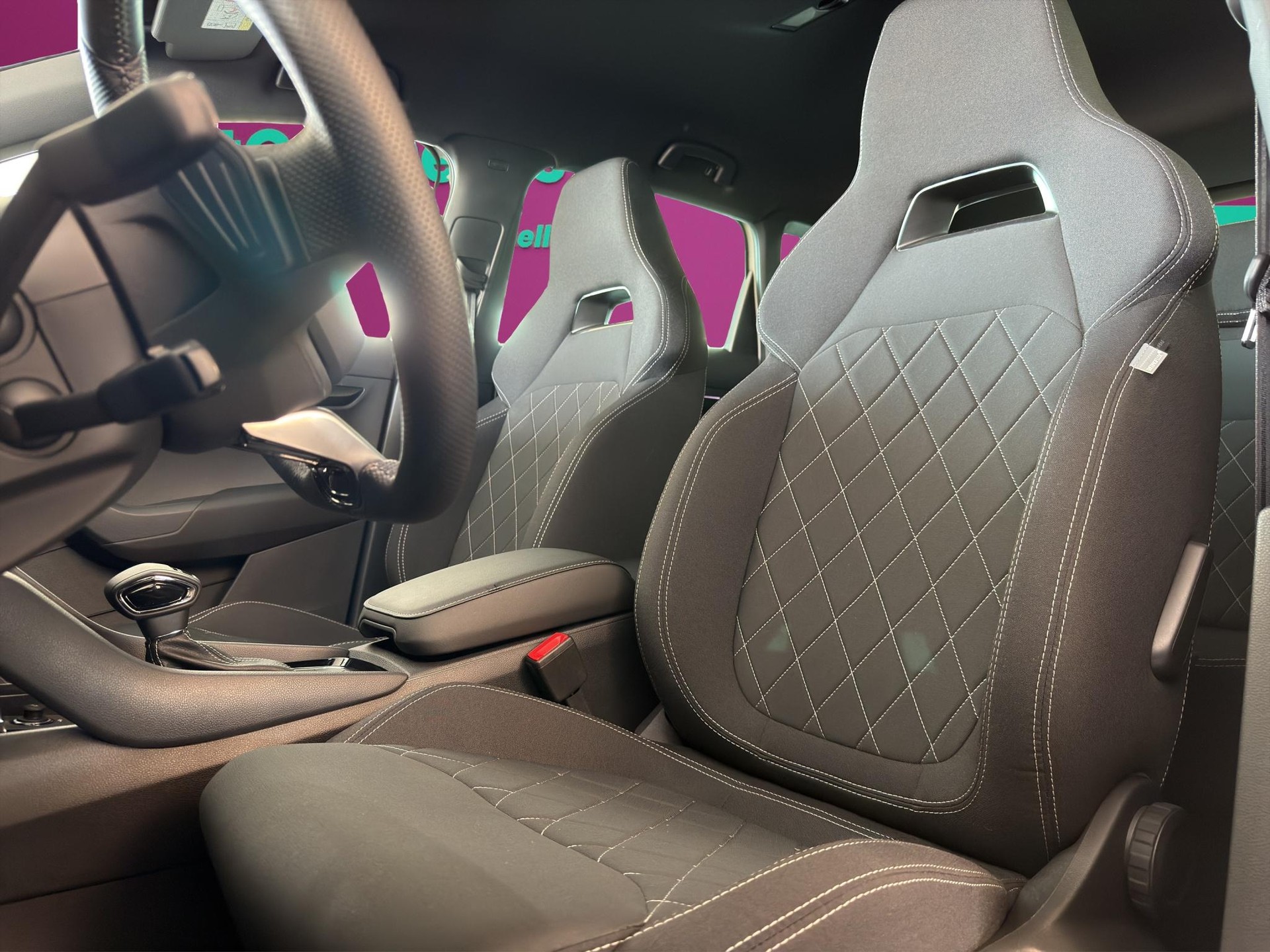SKODA Karoq 1.5 TSI SportLine DSG-image-10