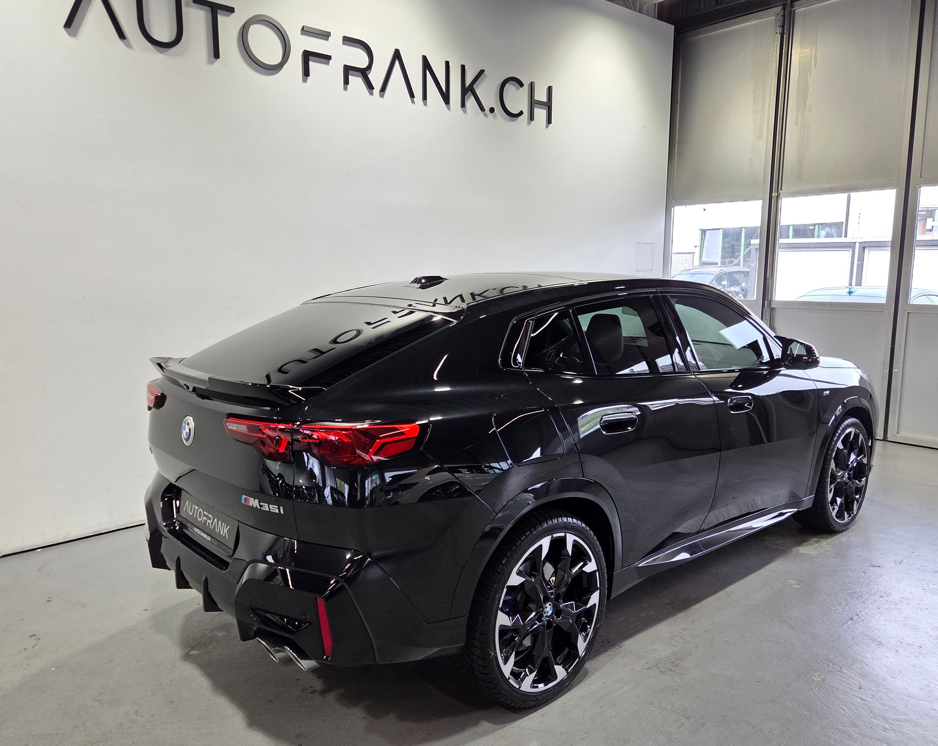 BMW X2 M35i-image-6