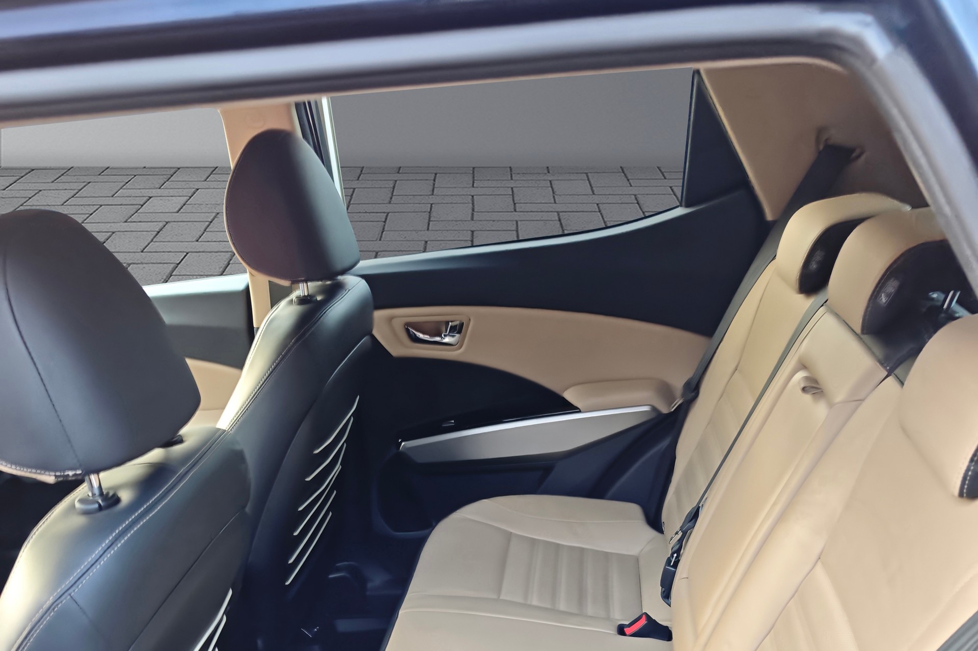 KGM-SsangYong Tivoli 1.6 eXDi Sapphire 4WD Automatic-image-11