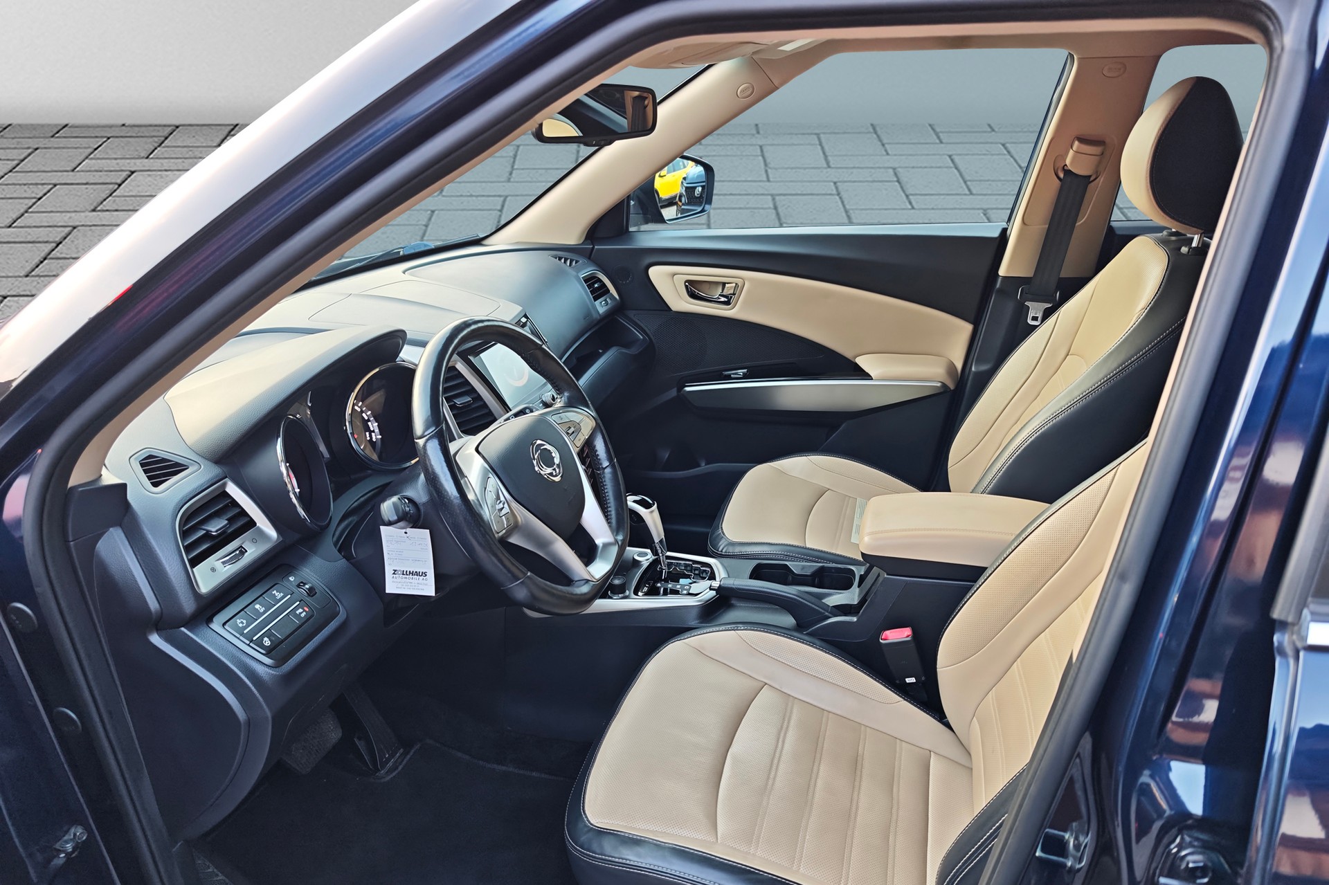 KGM-SsangYong Tivoli 1.6 eXDi Sapphire 4WD Automatic-image-8