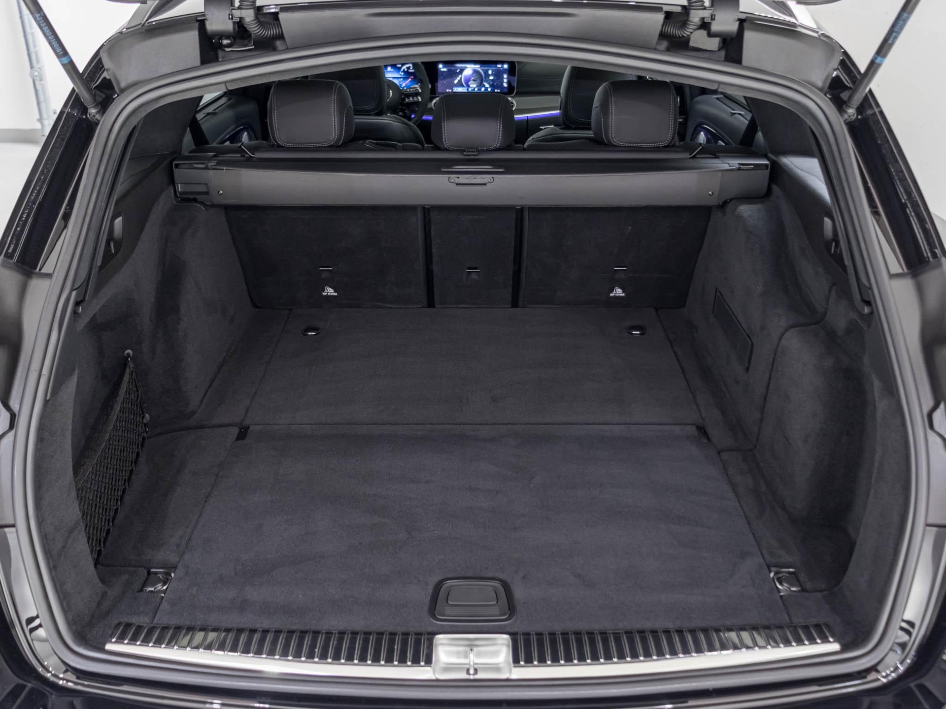 MERCEDES-BENZ E 63 AMG S 4MATIC+ T-Modell-image-13