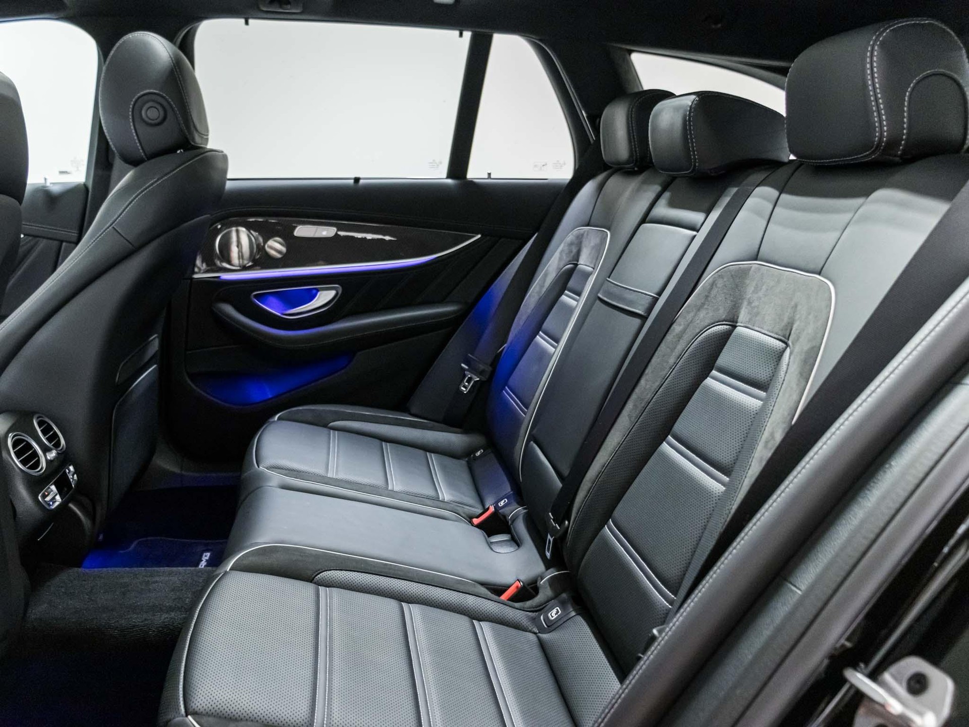 MERCEDES-BENZ E 63 AMG S 4MATIC+ T-Modell-image-7