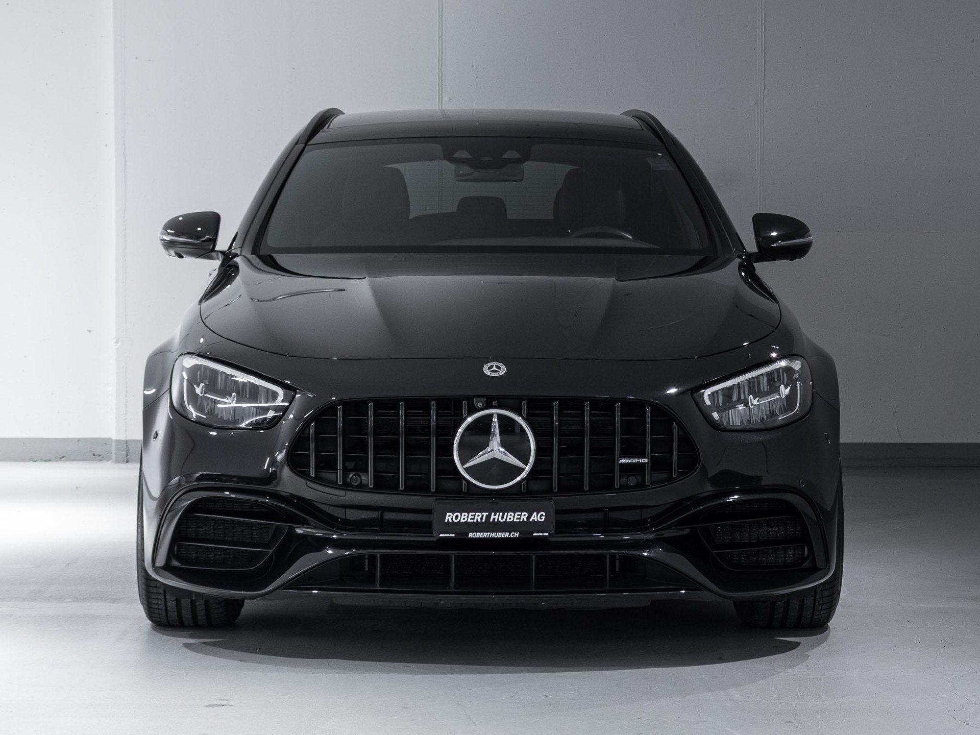 MERCEDES-BENZ E 63 AMG S 4MATIC+ T-Modell-image-2