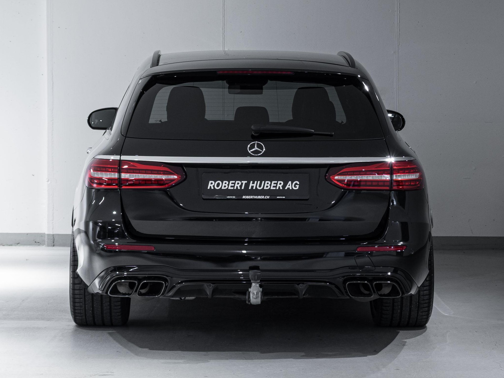 MERCEDES-BENZ E 63 AMG S 4MATIC+ T-Modell-image-5