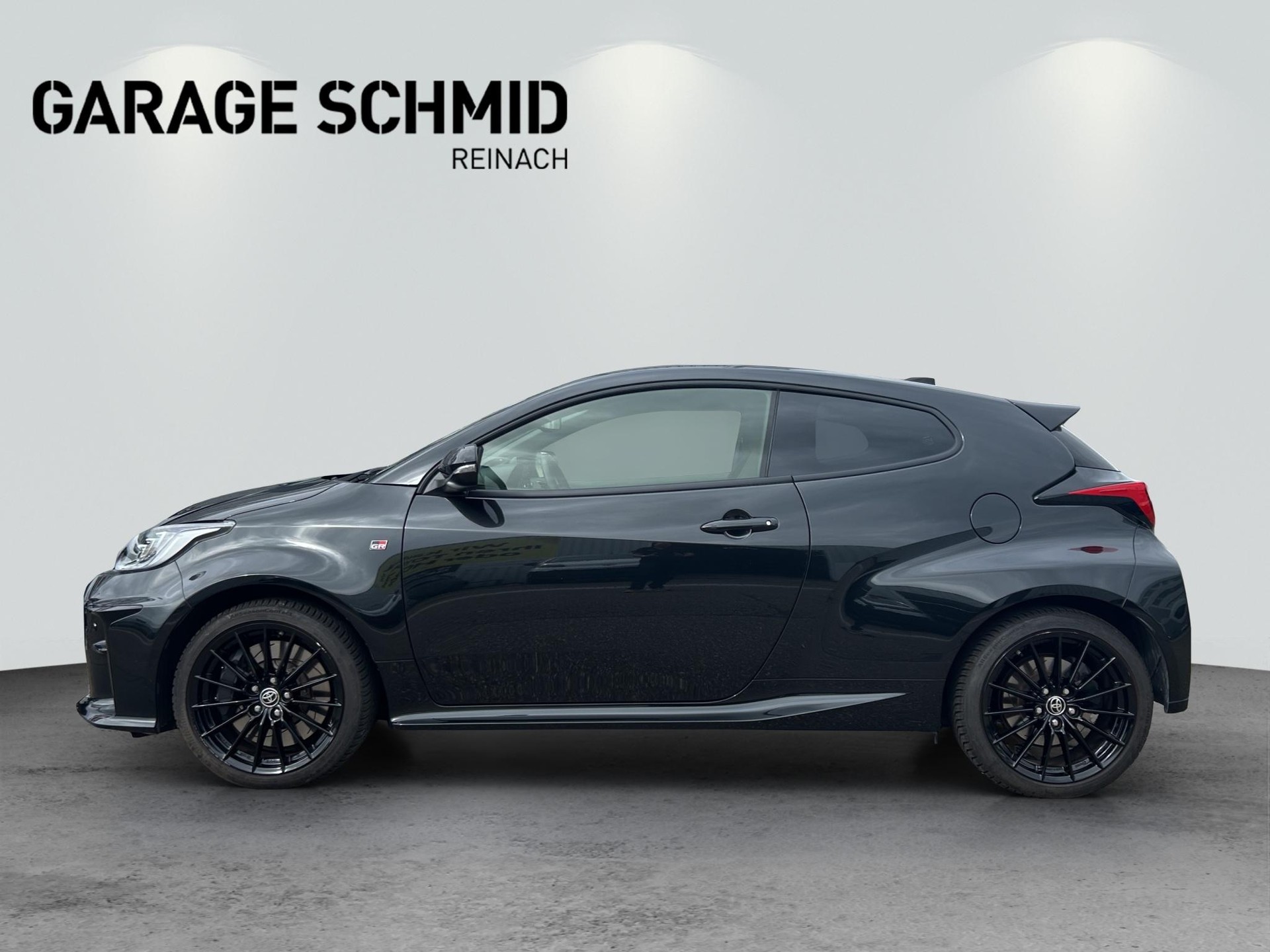 TOYOTA GR Yaris 1.6 Turbo Sport 4x4-showroom-element-3