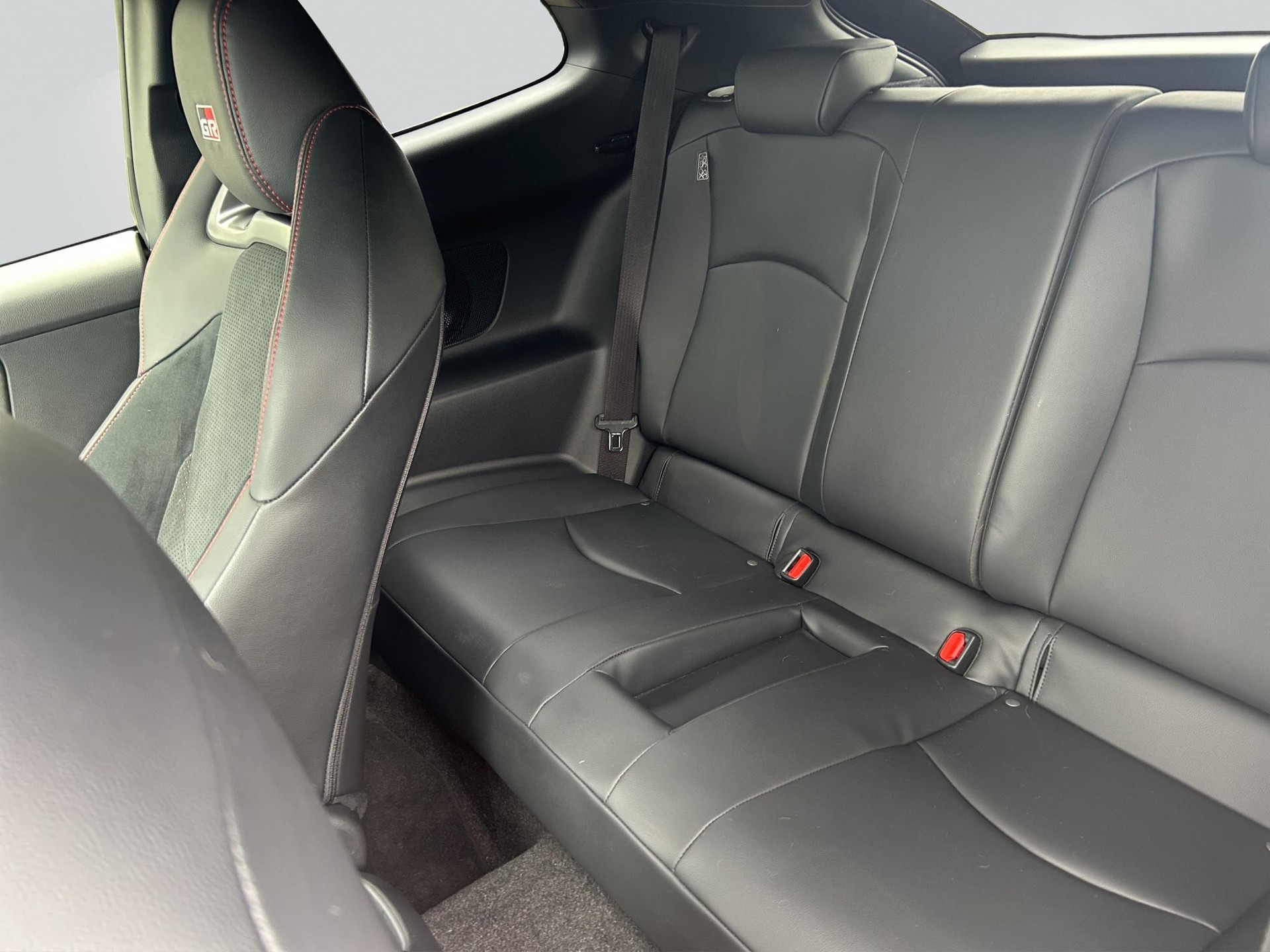 TOYOTA GR Yaris 1.6 Turbo Sport 4x4-image-11