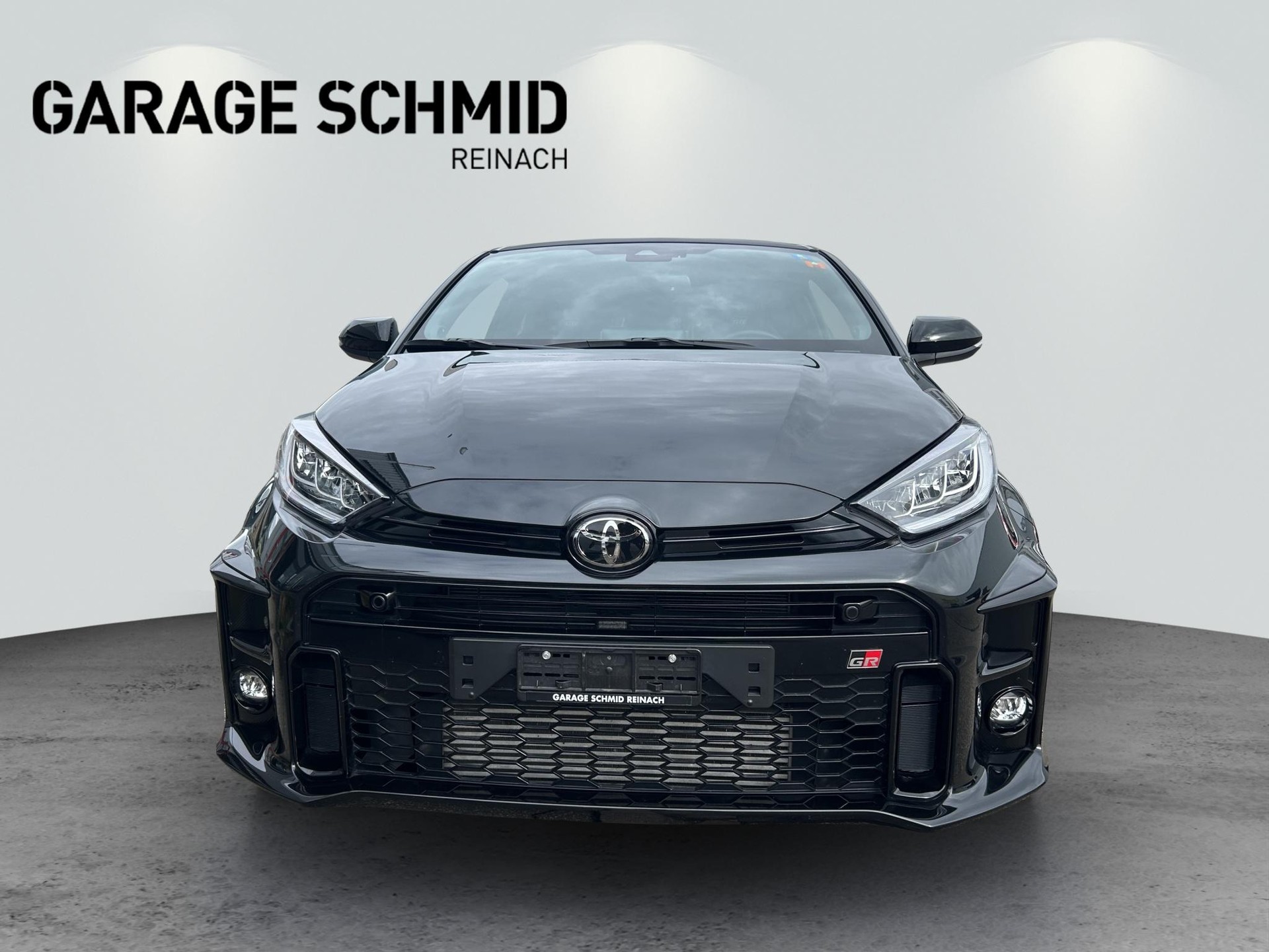 TOYOTA GR Yaris 1.6 Turbo Sport 4x4-showroom-element-1