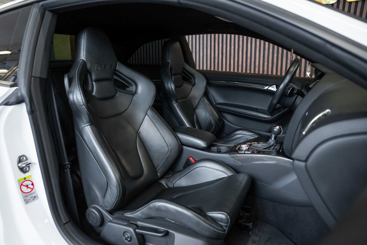 AUDI RS5 Coupé 4.2 FSI quattro S-tronic-image-17