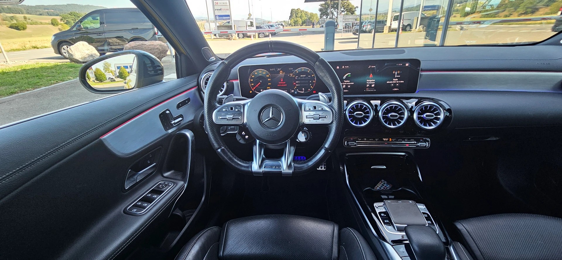MERCEDES-BENZ A 35 AMG 4Matic Edition 1 Speedshift-image-7