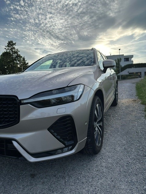 VOLVO 2.0 B5 MH Plus Dark AWD-image-11