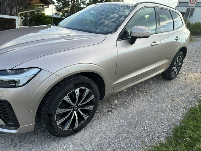 VOLVO 2.0 B5 MH Plus Dark AWD-image-12