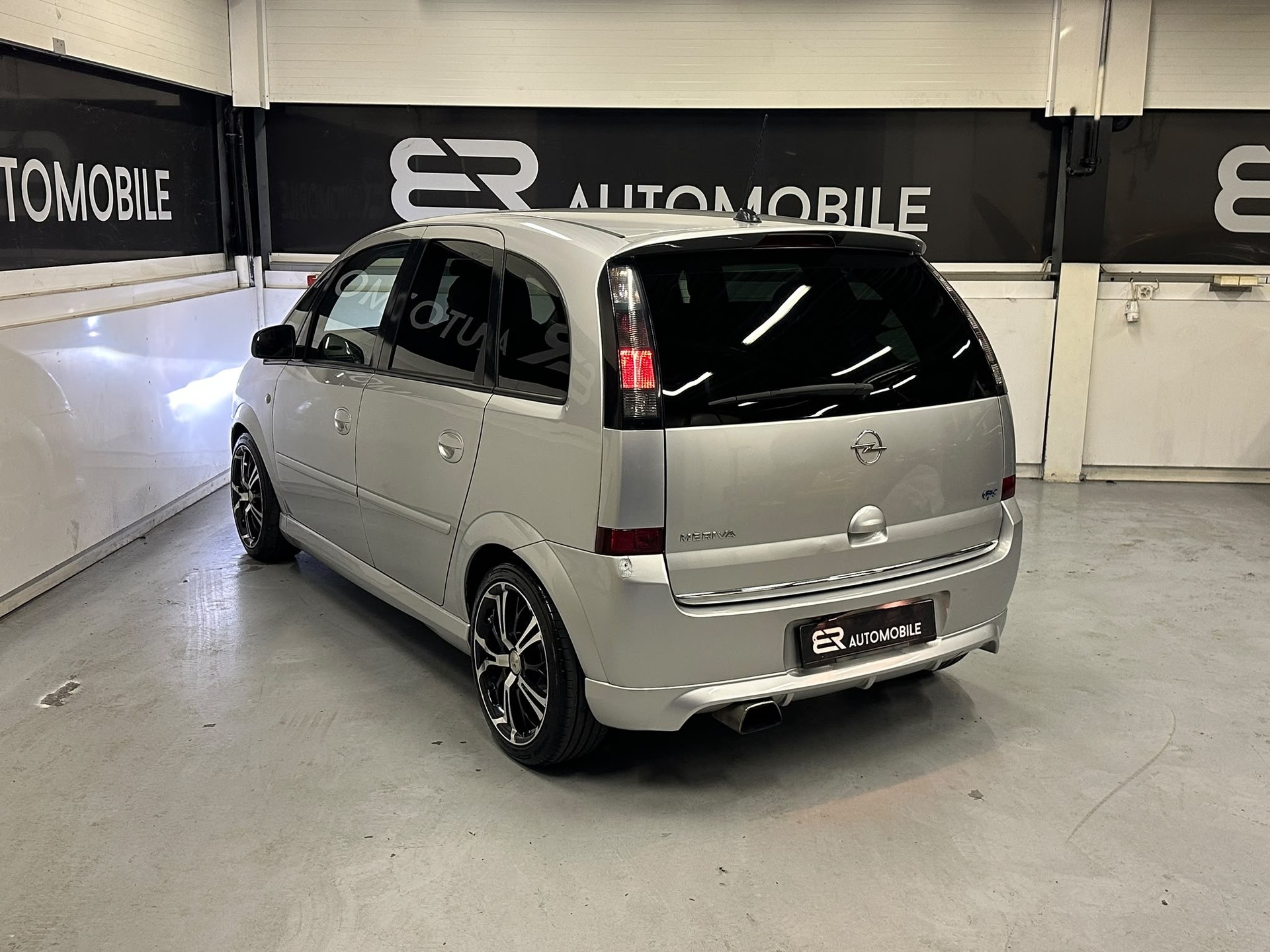 OPEL Meriva 1.6i 16V Turbo OPC-image-5