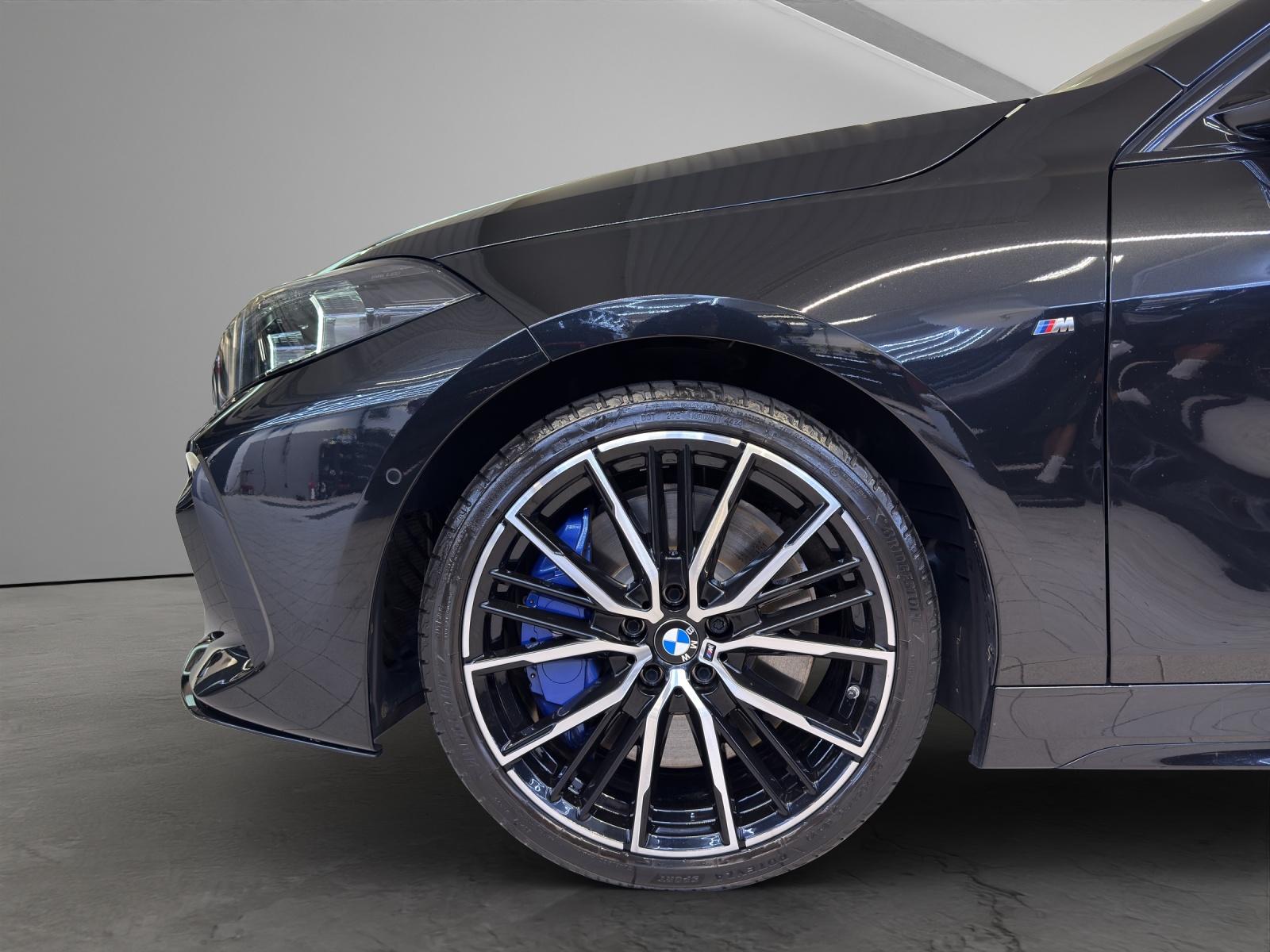 BMW M135i xDrive M-Performance Paket-image-21