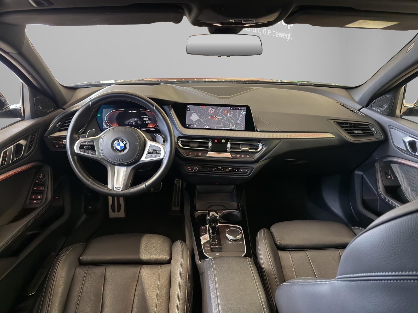 BMW M135i xDrive M-Performance Paket-image-12