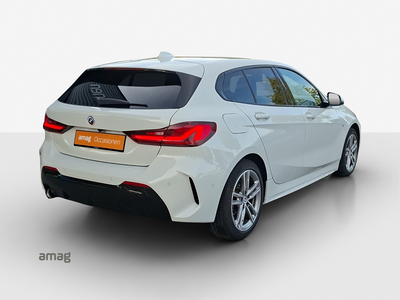 BMW 118i M Sport-image-4