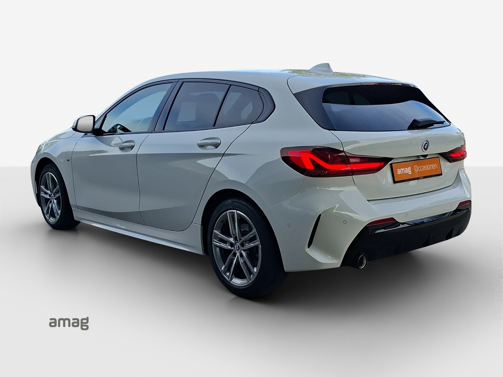 BMW 118i M Sport-image-2