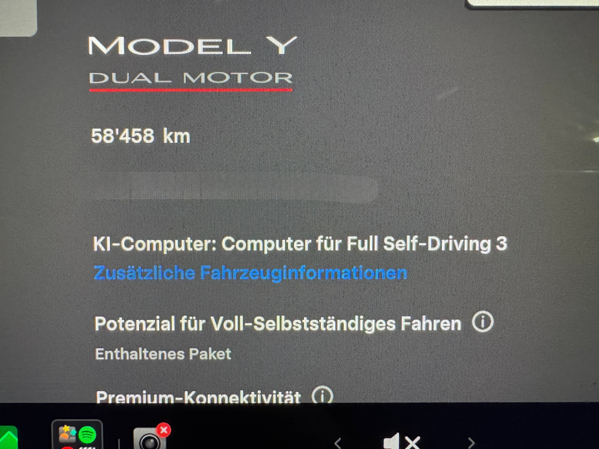 TESLA Model Y Black-Performance 534PSAllrad / Autopilot 3.0 inkl. FSD / AHK-image-12