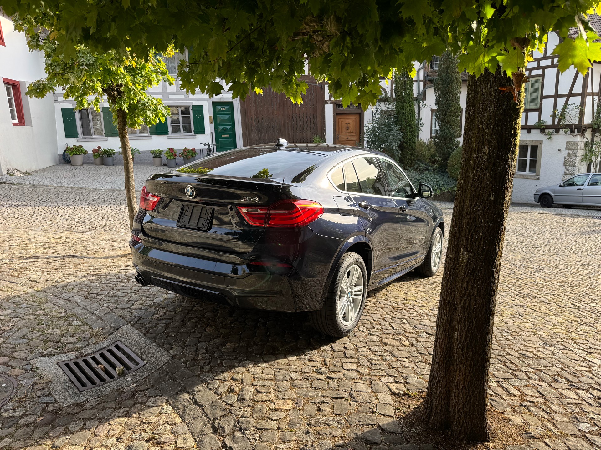 BMW 28i xDrive M Sport-image-3