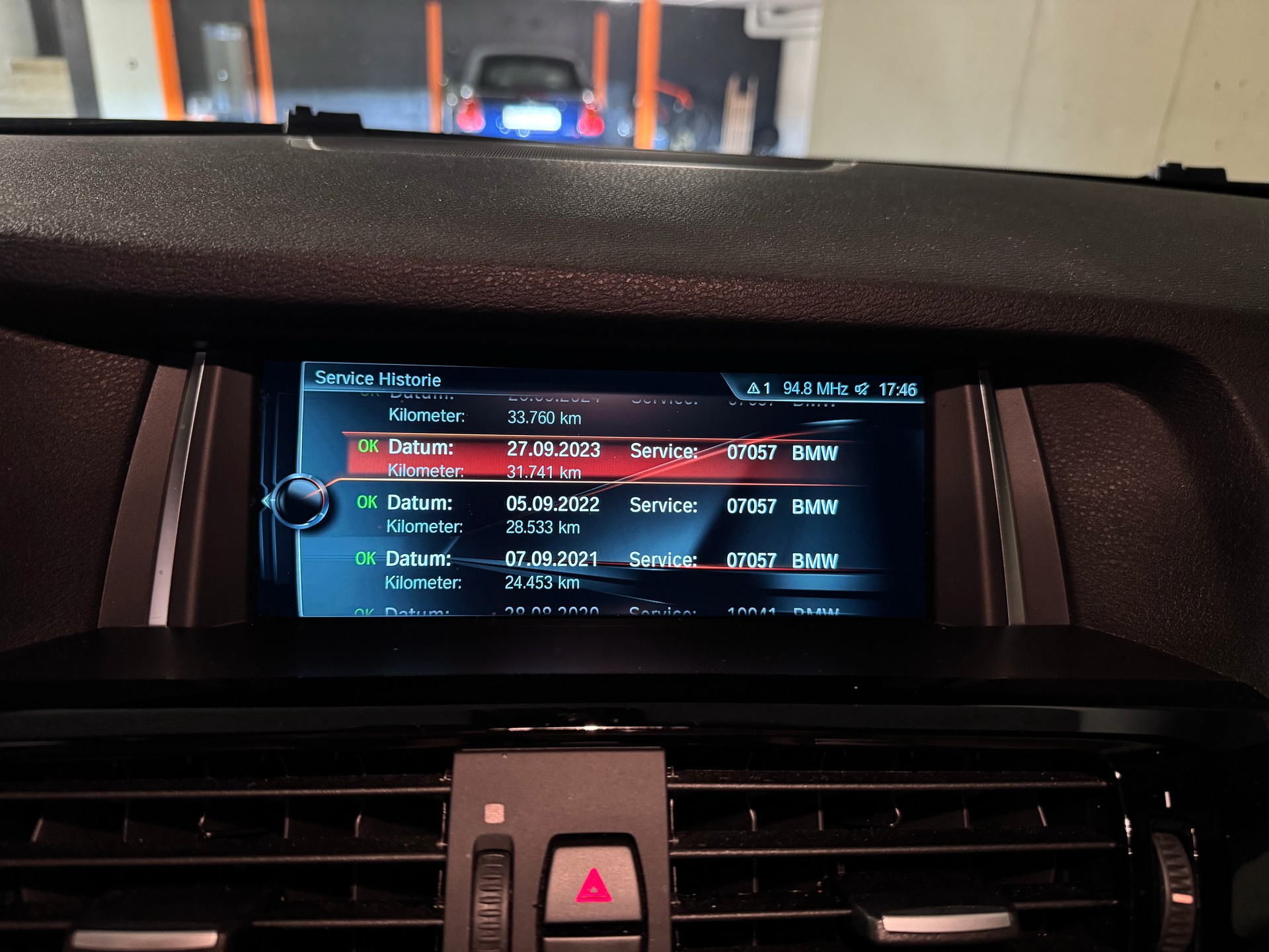 BMW 28i xDrive M Sport-image-14
