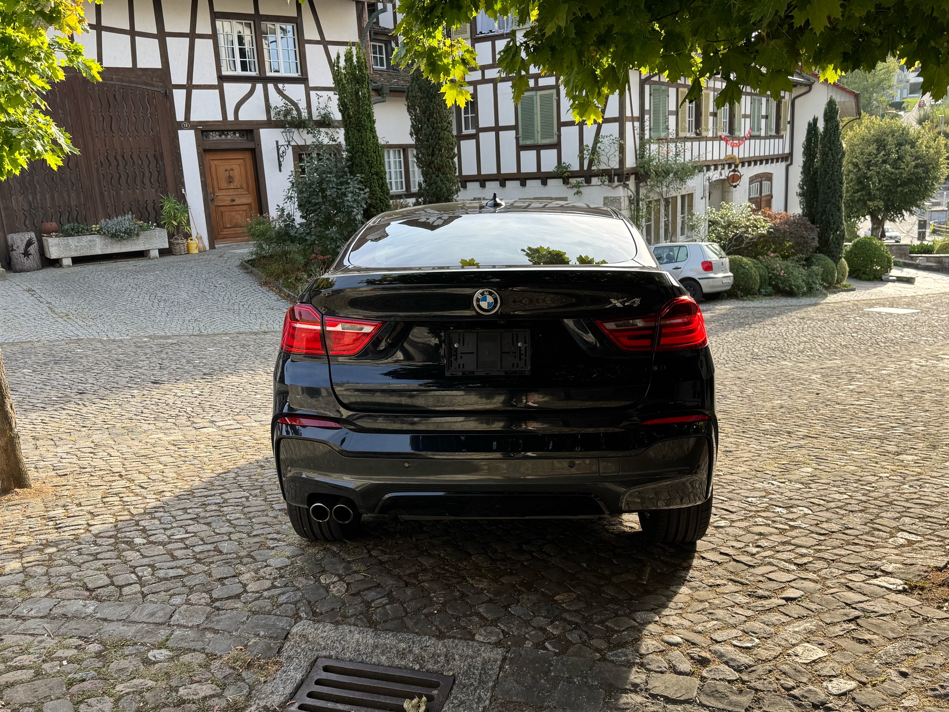 BMW 28i xDrive M Sport-image-4