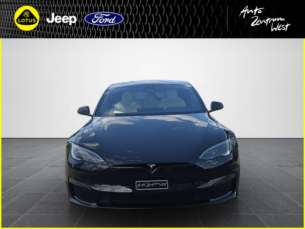 TESLA Model S-image-7