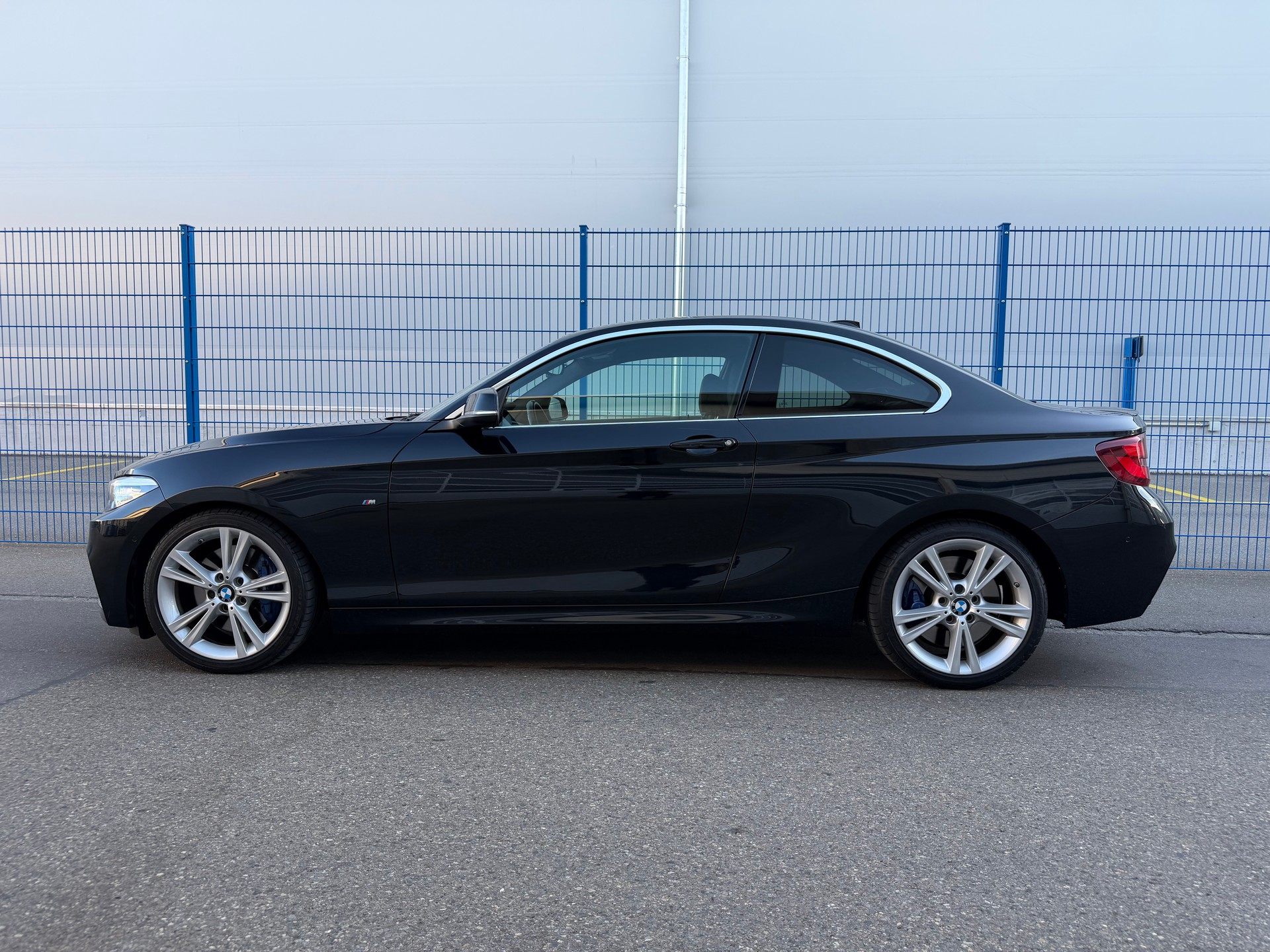 BMW 218i Steptronic M Sport-image-4