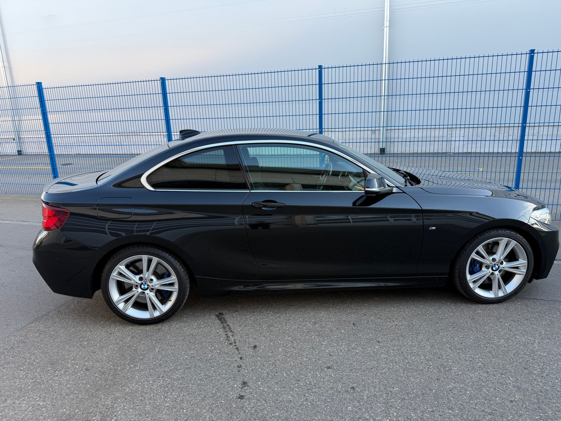 BMW 218i Steptronic M Sport-image-9