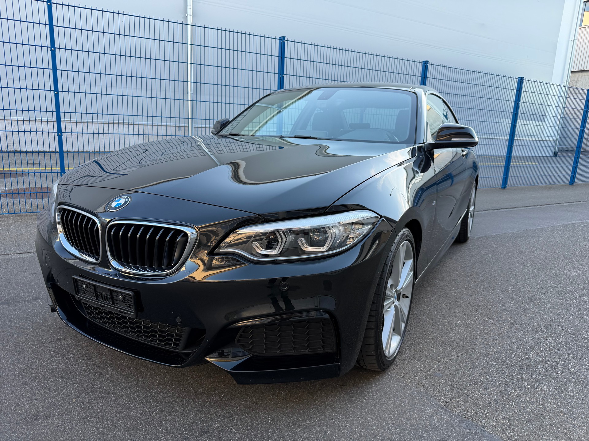 BMW 218i Steptronic M Sport-image-2