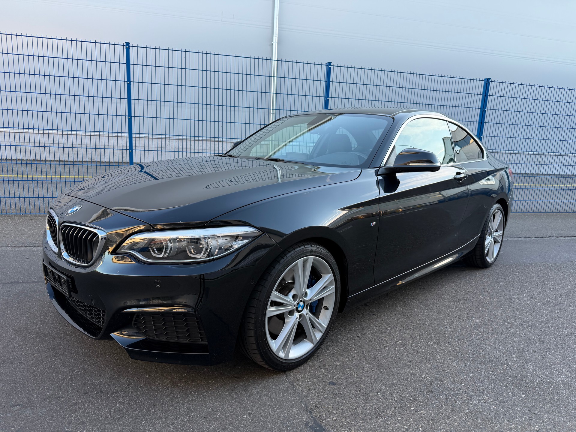 BMW 218i Steptronic M Sport-image-3