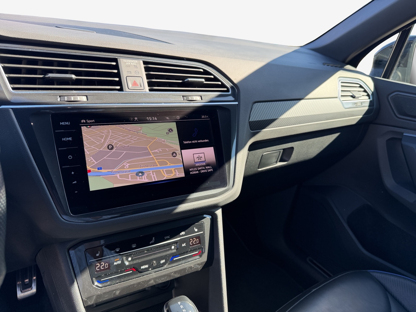 VW Tiguan 2.0TSI R 4Motion DSG-image-10