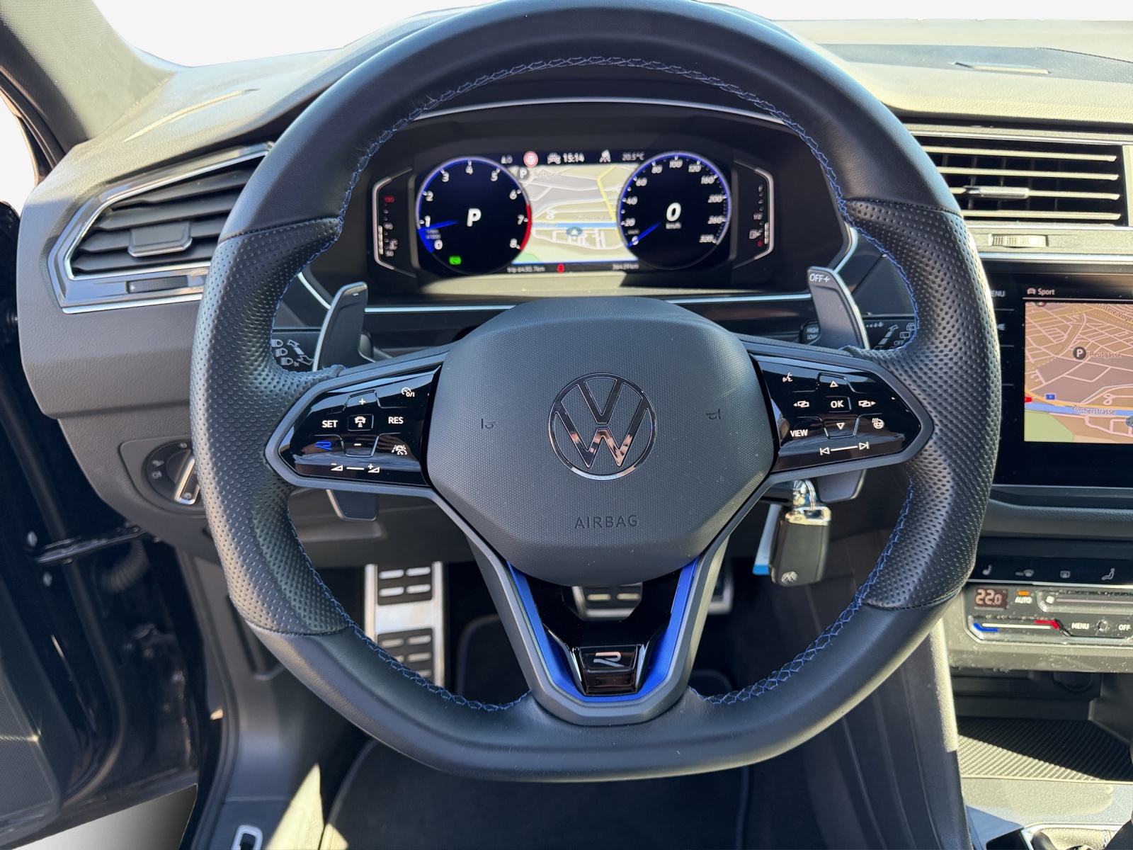 VW Tiguan 2.0TSI R 4Motion DSG-image-9