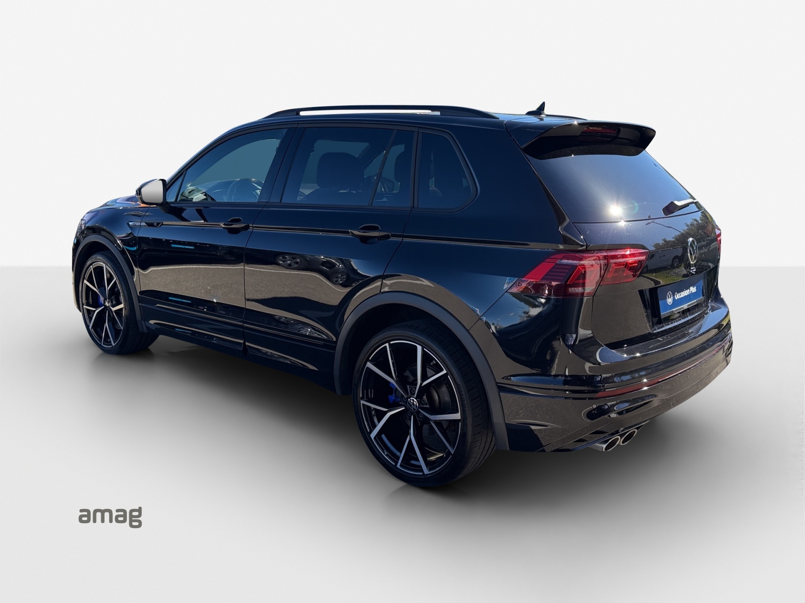 VW Tiguan 2.0TSI R 4Motion DSG-image-2