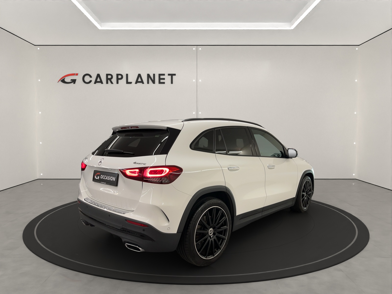 MERCEDES-BENZ GLA-Klasse H247 GLA 250 AMG Line 4matic-image-4