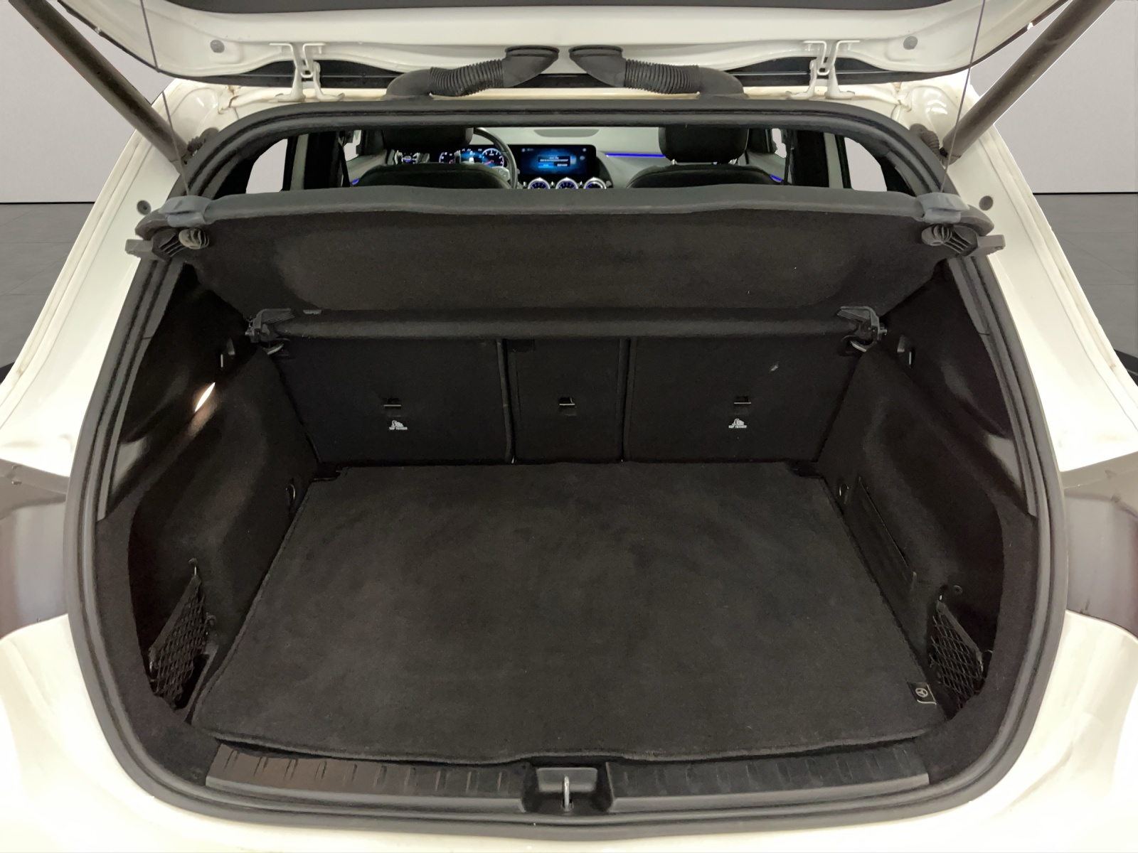 MERCEDES-BENZ GLA-Klasse H247 GLA 250 AMG Line 4matic-image-15