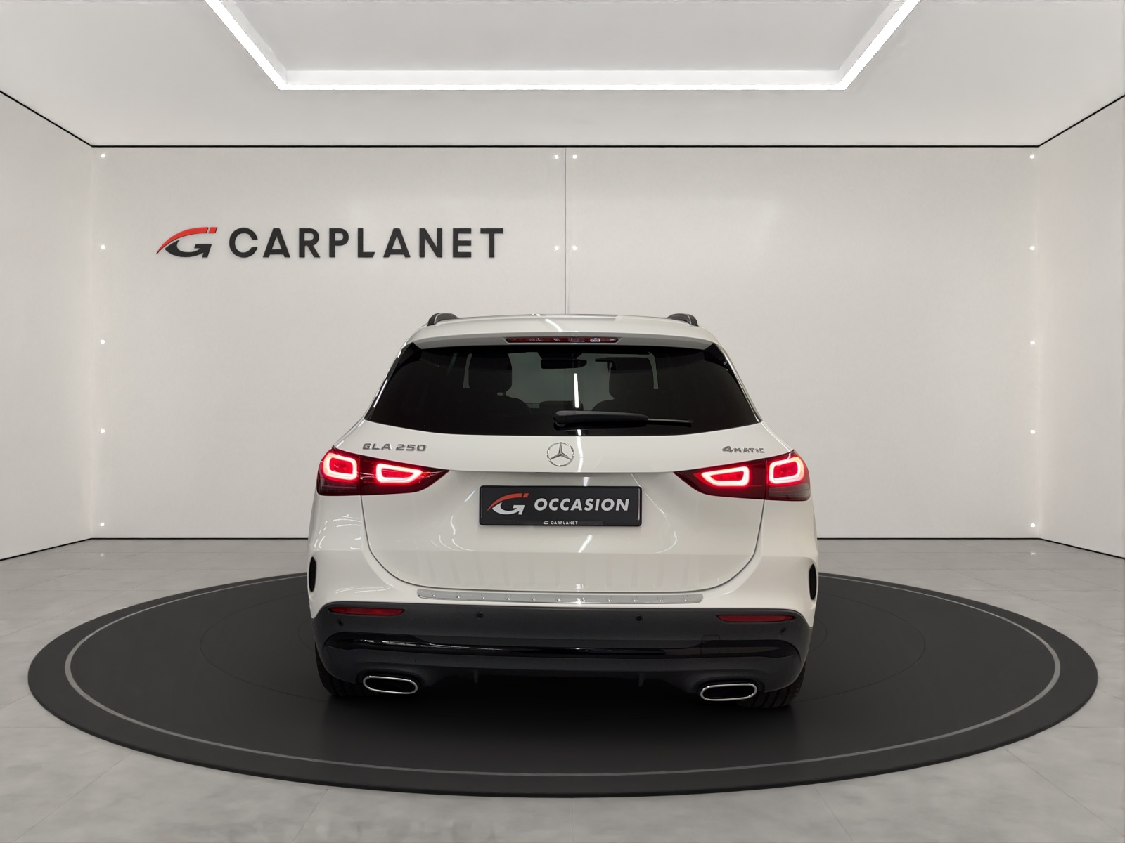 MERCEDES-BENZ GLA-Klasse H247 GLA 250 AMG Line 4matic-image-5