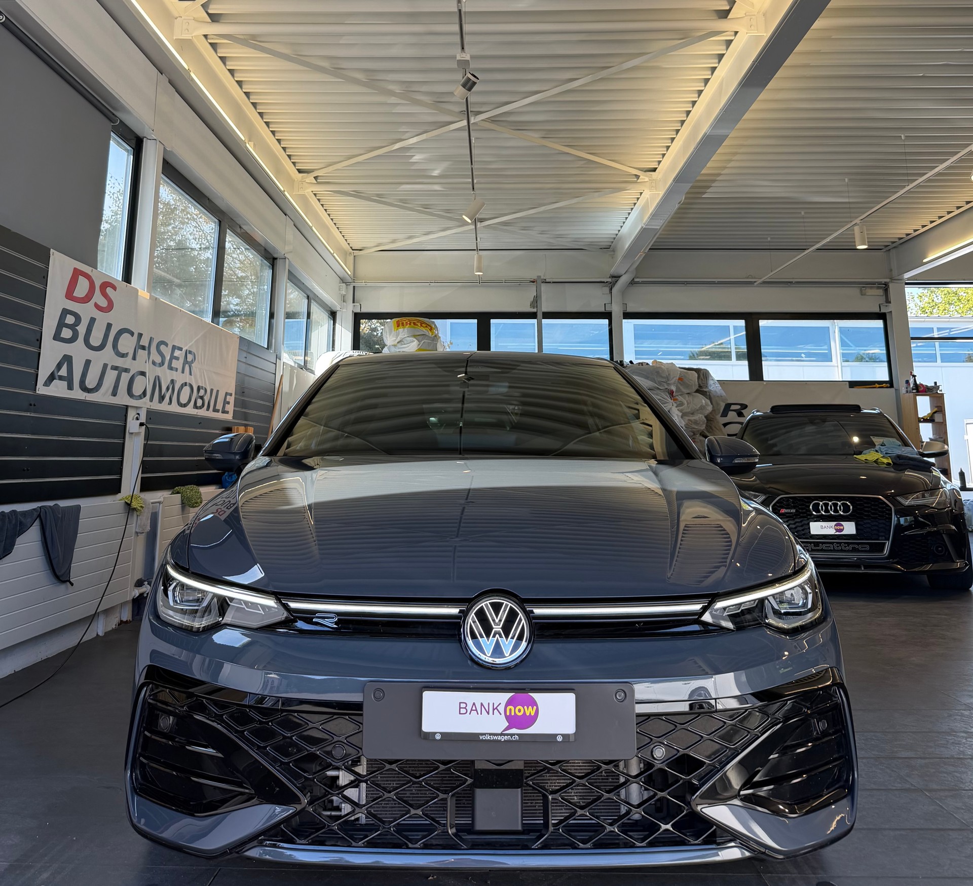 VW Golf VIII 1.5 eTSI R-Line DSG-image-2
