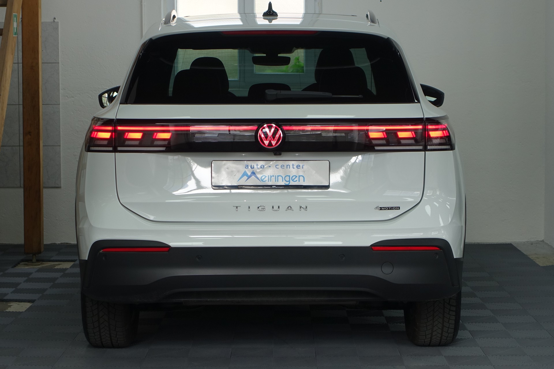 VW Tiguan 2.0 TSI Goal DSG 4motion-image-5