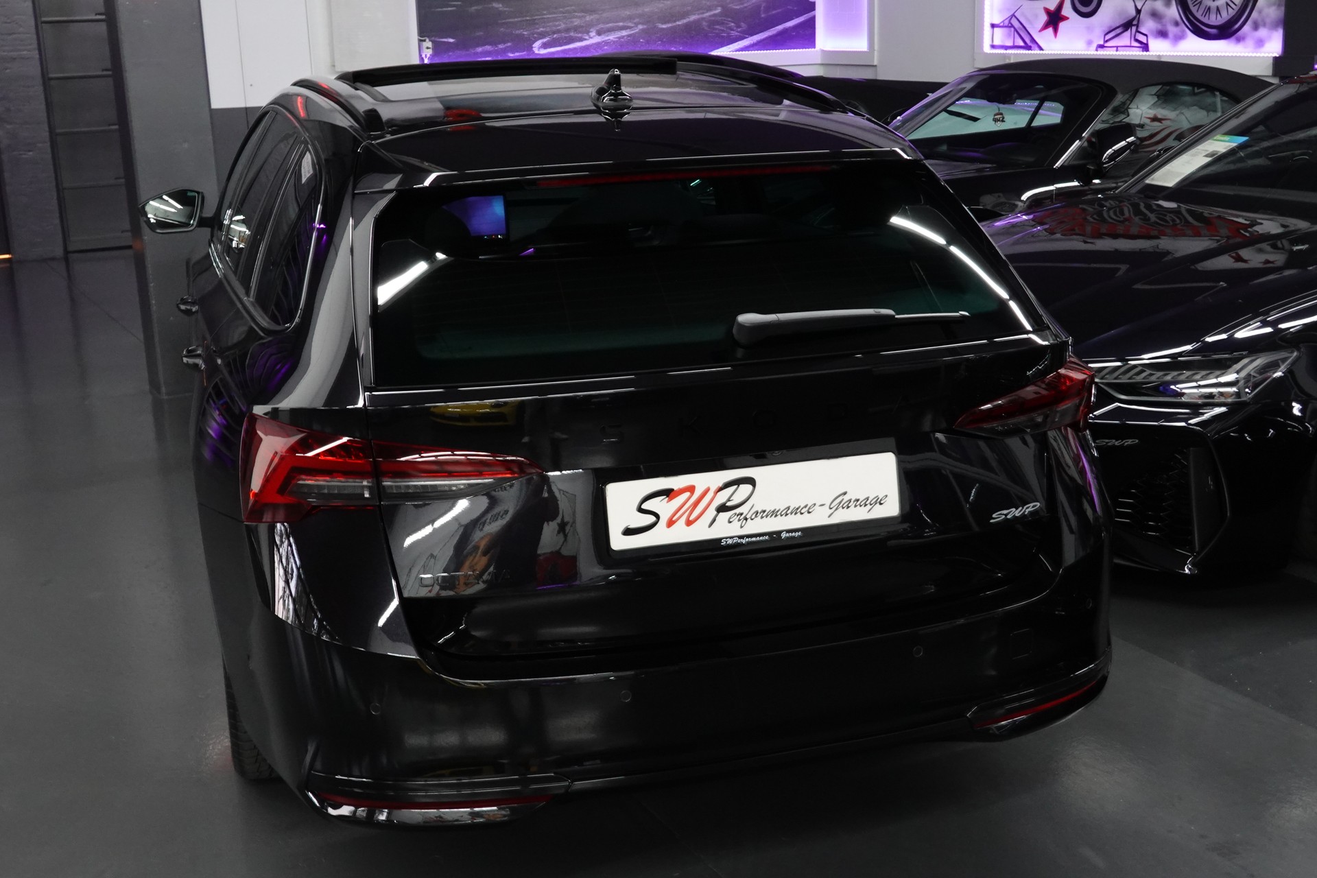 SKODA OCTAVIA COMBI 2.0 TSI DSG BLACK SPORT LINE 4x4-image-10