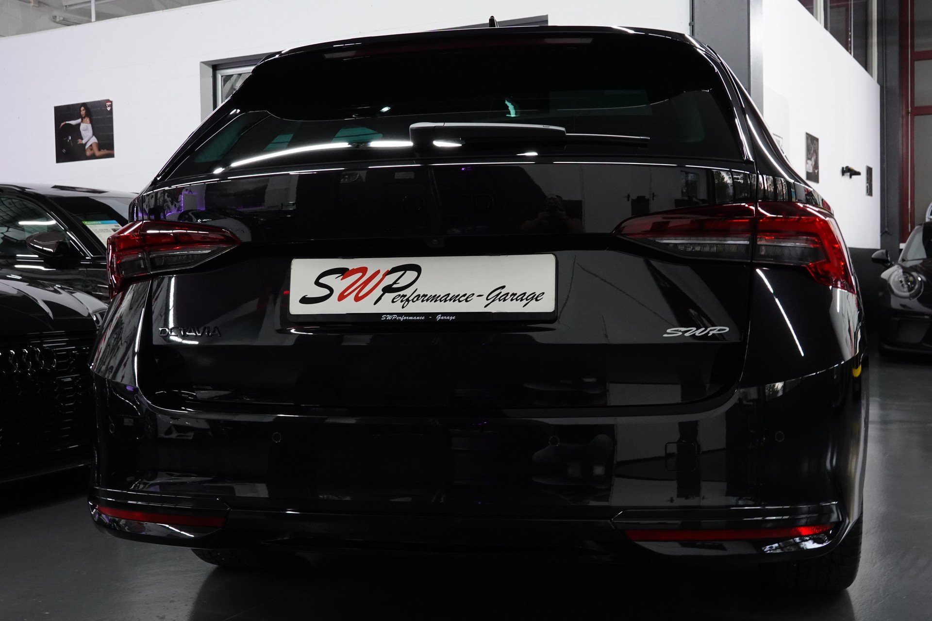 SKODA OCTAVIA COMBI 2.0 TSI DSG BLACK SPORT LINE 4x4-image-22