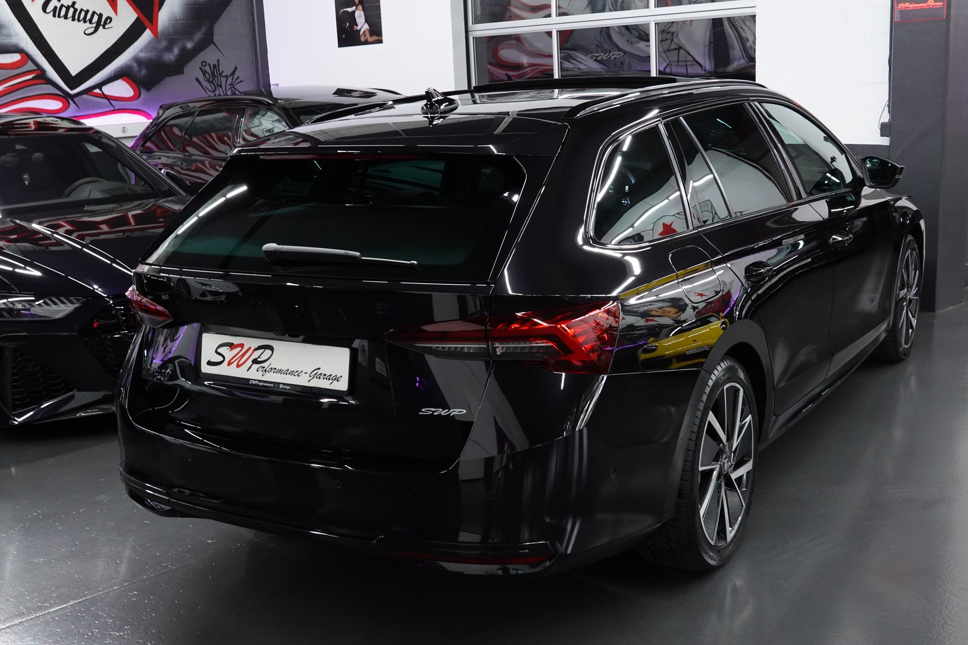 SKODA OCTAVIA COMBI 2.0 TSI DSG BLACK SPORT LINE 4x4-image-20