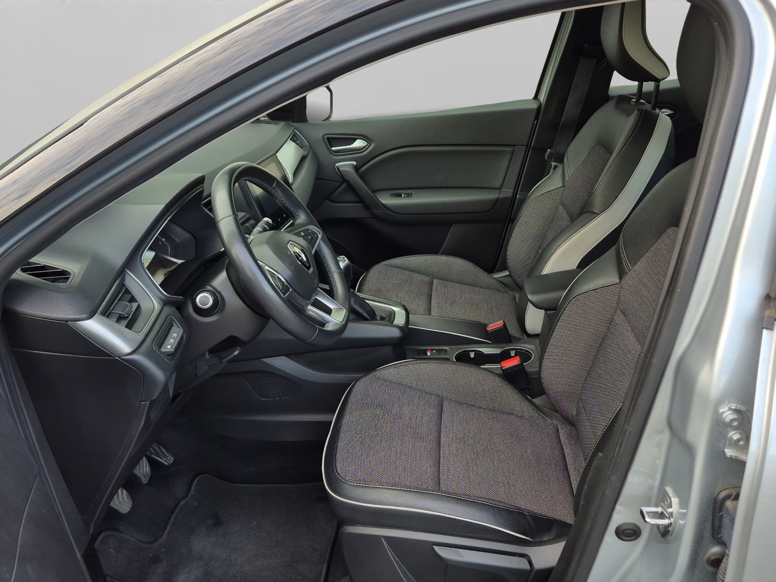 RENAULT Captur 1.0 TCe Intens-image-4