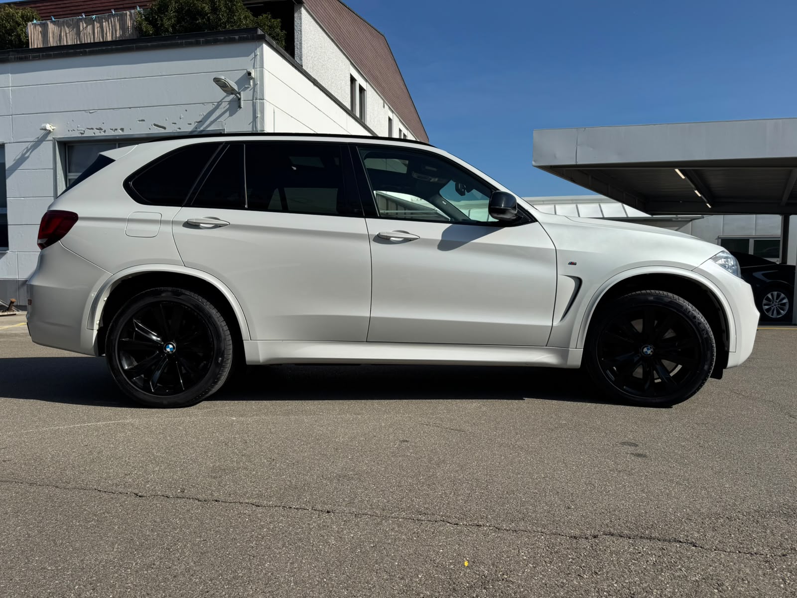 BMW X5 xDrive M50d Steptronic-image-4